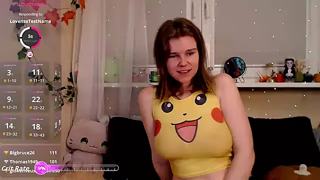 Snapshot of Moona_xx chatting on 11-12-25, 09:25 Moona xx online show from 11-12-25, 09:25