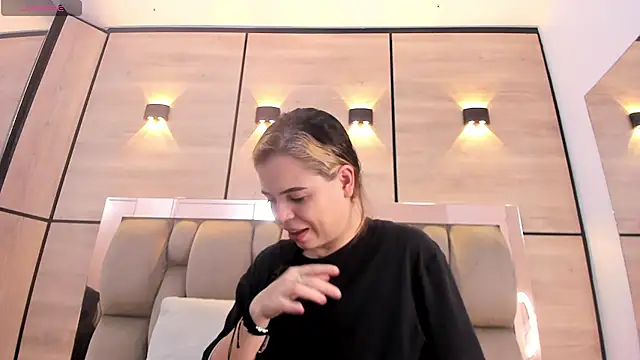 dorothy vegga online show from 11-19-25, 02:22