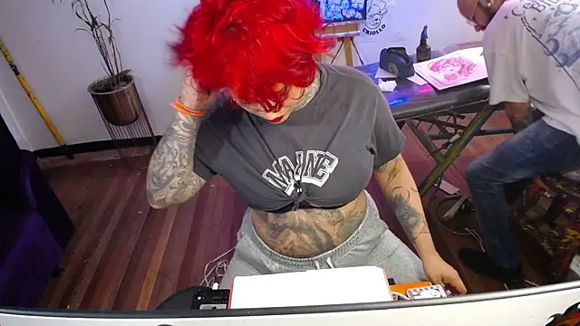 tatouagendecouple online show from 11-21-25, 06:45