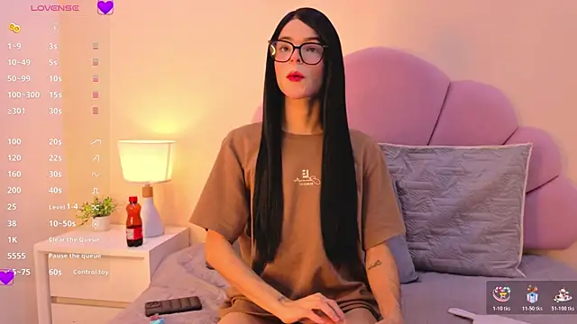 Realbadbxtch online show from 11-25-25, 04:18