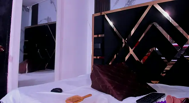 tifany bigdick online show from 10-12-25, 05:45