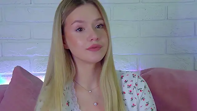 MilanaBalmain online show from 02-10-26, 04:49