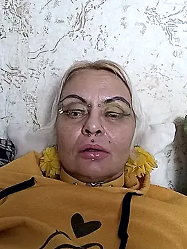 Gardener of Illusions online show from 11-17-25, 01:17