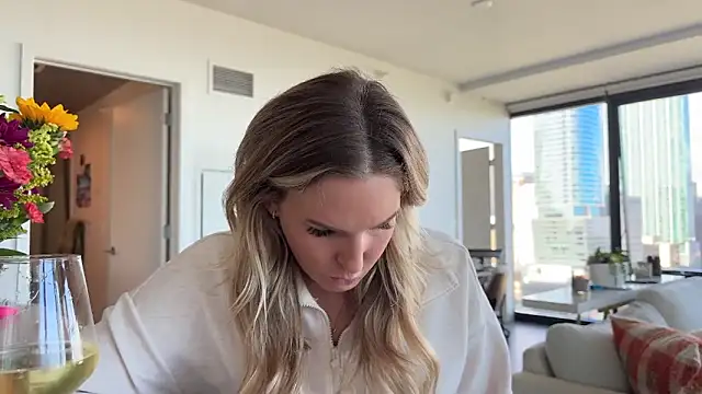 Snapshot of Graciemae_baexx chatting on 10-12-25, 06:18 Graciemae baexx online show from 10-12-25, 06:18