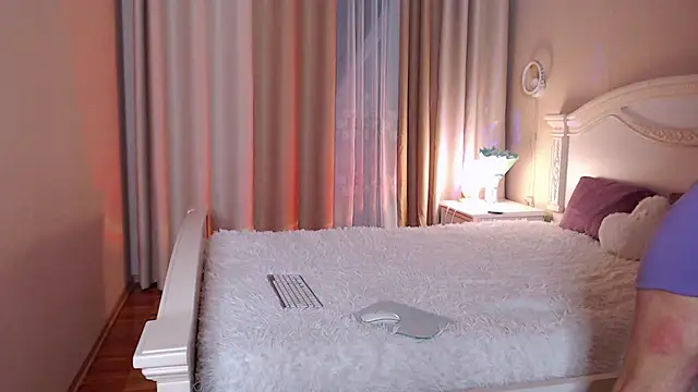 Avylew online show from 12-17-25, 10:05