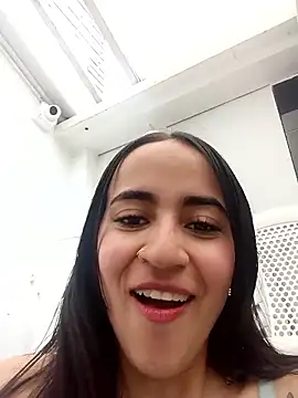 Mia Fischer online show from 10-07-25, 07:11