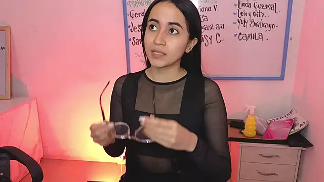 Mia Fischer online show from 03-18-26, 12:19