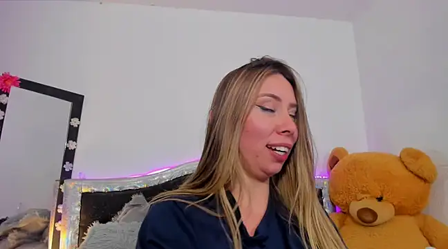 JanneKim online show from 02-12-25, 02:45