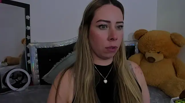 JanneKim online show from 03-12-25, 07:59