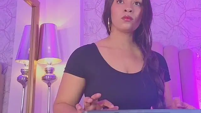 Snapshot of samanta_william chatting on 11-08-25, 03:39 samanta william online show from 11-08-25, 03:39