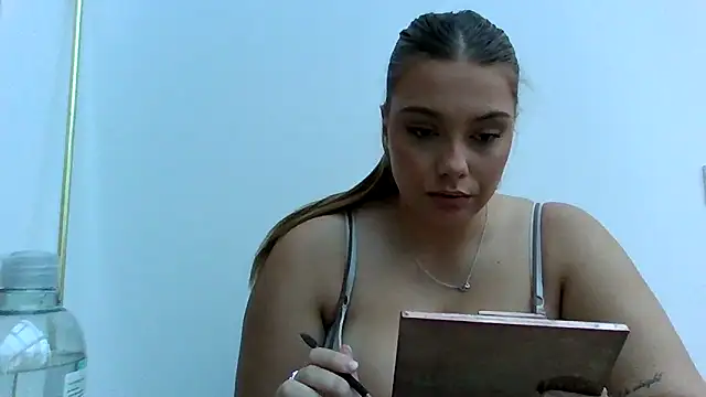 Krystal Tx online show from 10-16-25, 04:52