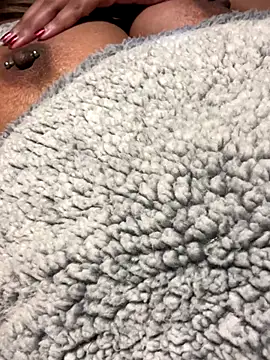 Snapshot of TEMPTING-TAMMY chatting on 12-18-25, 06:30 TEMPTING-TAMMY online show from 12-18-25, 06:30