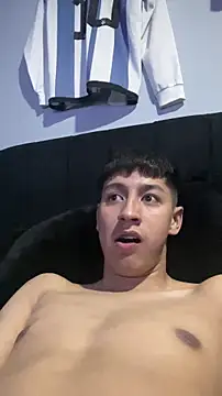 Stiven 017 online show from 02-14-26, 01:35