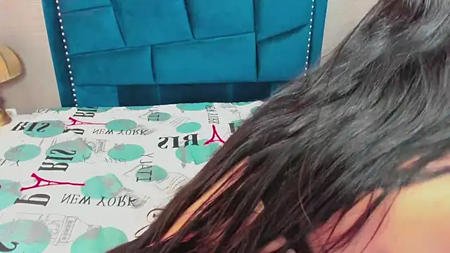 MaiteFlores online show from 02-04-26, 04:24