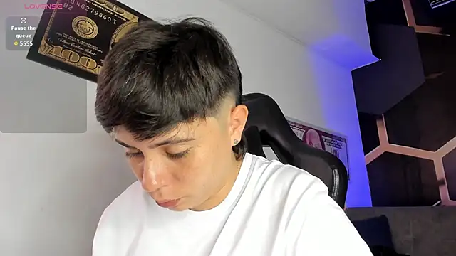 AbbySmiitth  online show from 11-02-25, 05:37