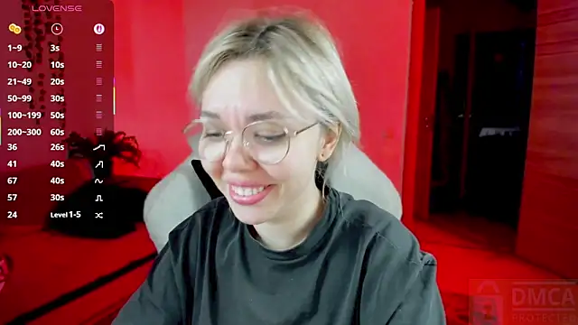 Snapshot of whoa-hoa-hoa-hoa-hoa chatting on 10-21-25, 10:38 whoa-hoa-hoa-hoa-hoa online show from 10-21-25, 10:38