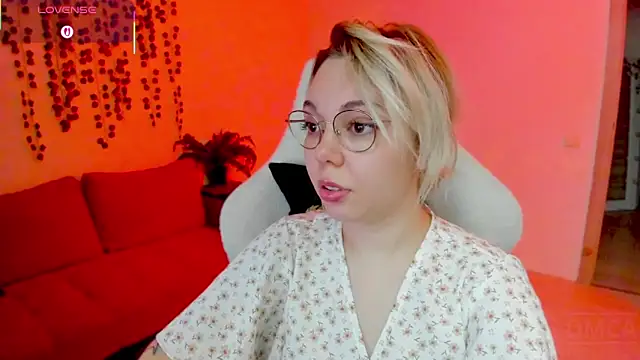 Snapshot of whoa-hoa-hoa-hoa-hoa chatting on 11-04-25, 02:38 whoa-hoa-hoa-hoa-hoa online show from 11-04-25, 02:38