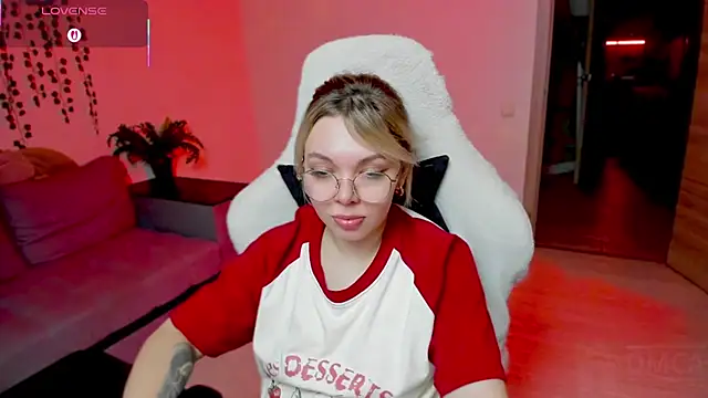 Snapshot of whoa-hoa-hoa-hoa-hoa chatting on 11-08-25, 02:28 whoa-hoa-hoa-hoa-hoa online show from 11-08-25, 02:28