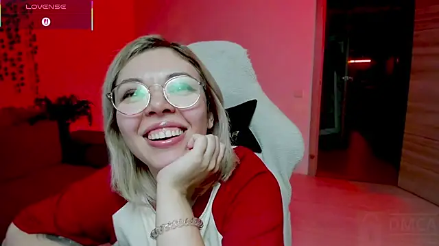 Snapshot of whoa-hoa-hoa-hoa-hoa chatting on 11-09-25, 02:37 whoa-hoa-hoa-hoa-hoa online show from 11-09-25, 02:37