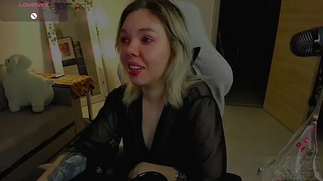 whoa-hoa-hoa-hoa-hoa online show from 02-14-26, 03:42