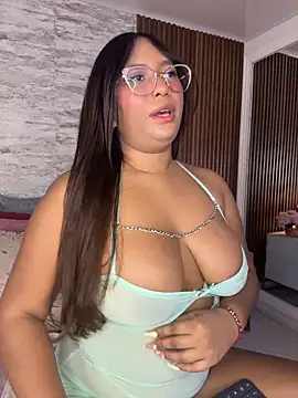 MadisonHunter2024 online show from 02-10-26, 07:51