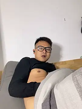 lixiaoshuai8 online show from 03-06-25, 02:51