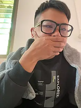 lixiaoshuai8 online show from 01-19-26, 04:38