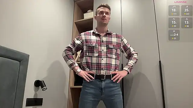 cute mark online show from 12-01-25, 01:38