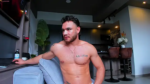 Maximo Marcelo online show from 03-12-26, 12:55