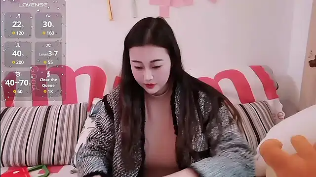 Snapshot of Kele-168 chatting on 12-29-24, 08:11 Kele-168 online show from 12-29-24, 08:11