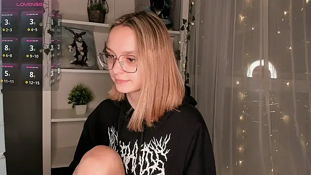 ms elizabethqueen online show from 01-24-25, 10:19
