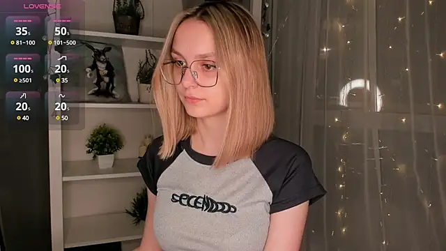ms elizabethqueen online show from 01-27-25, 03:18