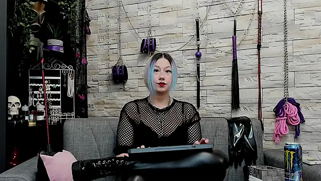 CruelMistress online show from 01-18-26, 01:20
