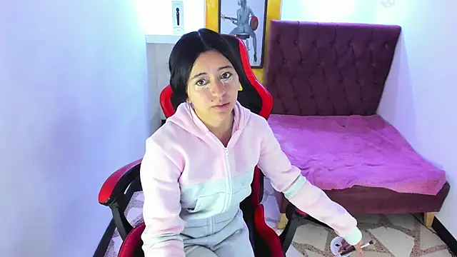 zoe connor19 online show from 11-05-25, 08:42