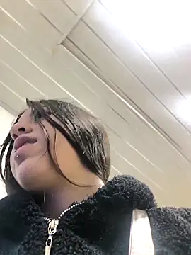 zoe connor19 online show from 11-16-25, 12:44