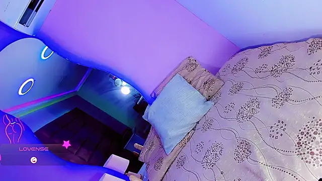 Shanelengel online show from 11-25-25, 05:51