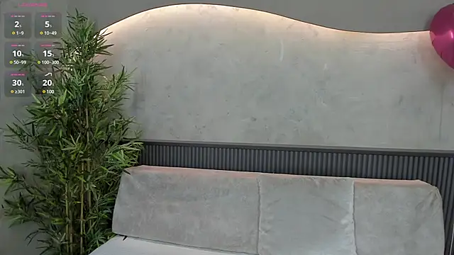 Naomi Dasilva online show from 02-15-25, 07:17
