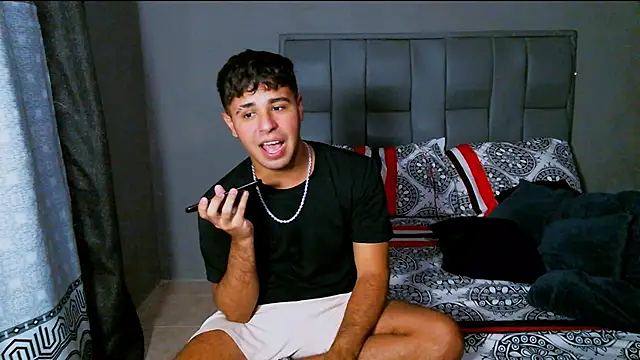 Snapshot of beautiful_james chatting on 01-30-25, 03:11 beautiful james online show from 01-30-25, 03:11