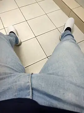 gatmoreno1 online show from 09-08-25, 07:13