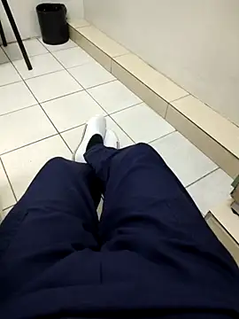 gatmoreno1 online show from 09-23-25, 04:43