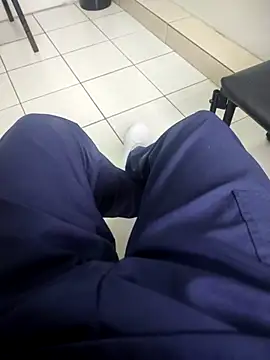 gatmoreno1 online show from 10-31-25, 02:40