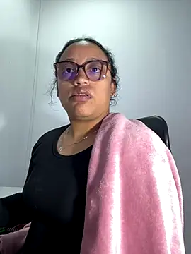 angela angels  online show from 11-12-25, 04:02