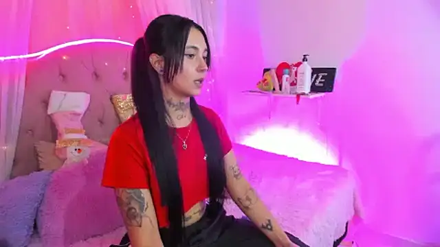  Mia  9 online show from 02-17-25, 12:21
