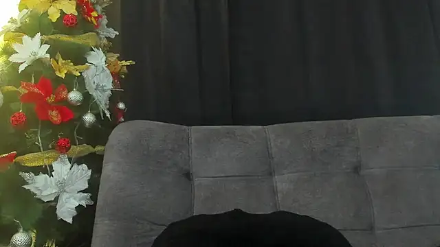 Snapshot of Zionmattis chatting on 12-22-24, 01:12 Zionmattis online show from 12-22-24, 01:12
