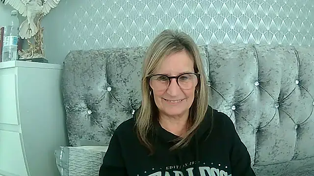 Additive Mature Linda online show from 10-06-25, 03:20
