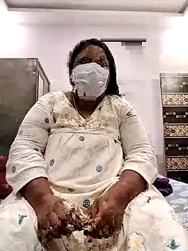 Snapshot of Pushpavathi_78 chatting on 10-16-25, 01:06 Pushpavathi 78 online show from 10-16-25, 01:06