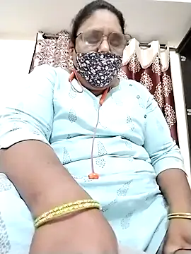 Snapshot of Pushpavathi_78 chatting on 10-17-25, 01:03 Pushpavathi 78 online show from 10-17-25, 01:03