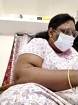 Snapshot of Pushpavathi_78 chatting on 10-24-25, 10:33 Pushpavathi 78 online show from 10-24-25, 10:33