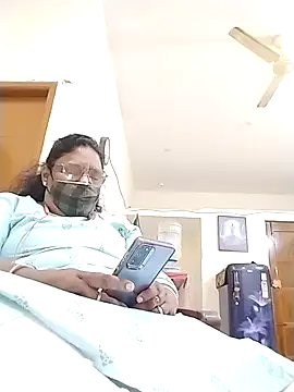 Snapshot of Pushpavathi_78 chatting on 10-27-25, 01:48 Pushpavathi 78 online show from 10-27-25, 01:48