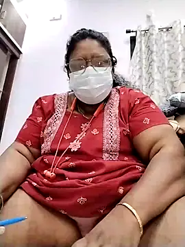 Snapshot of Pushpavathi_78 chatting on 10-29-25, 05:58 Pushpavathi 78 online show from 10-29-25, 05:58